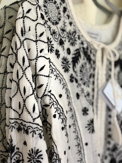 Mul Chanderi Anarkali: Black on Ivory