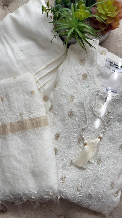 Mul Chanderi Chikankari Anarkali with Banarasi bootis, pearl & cutdana embellishments- Ivory