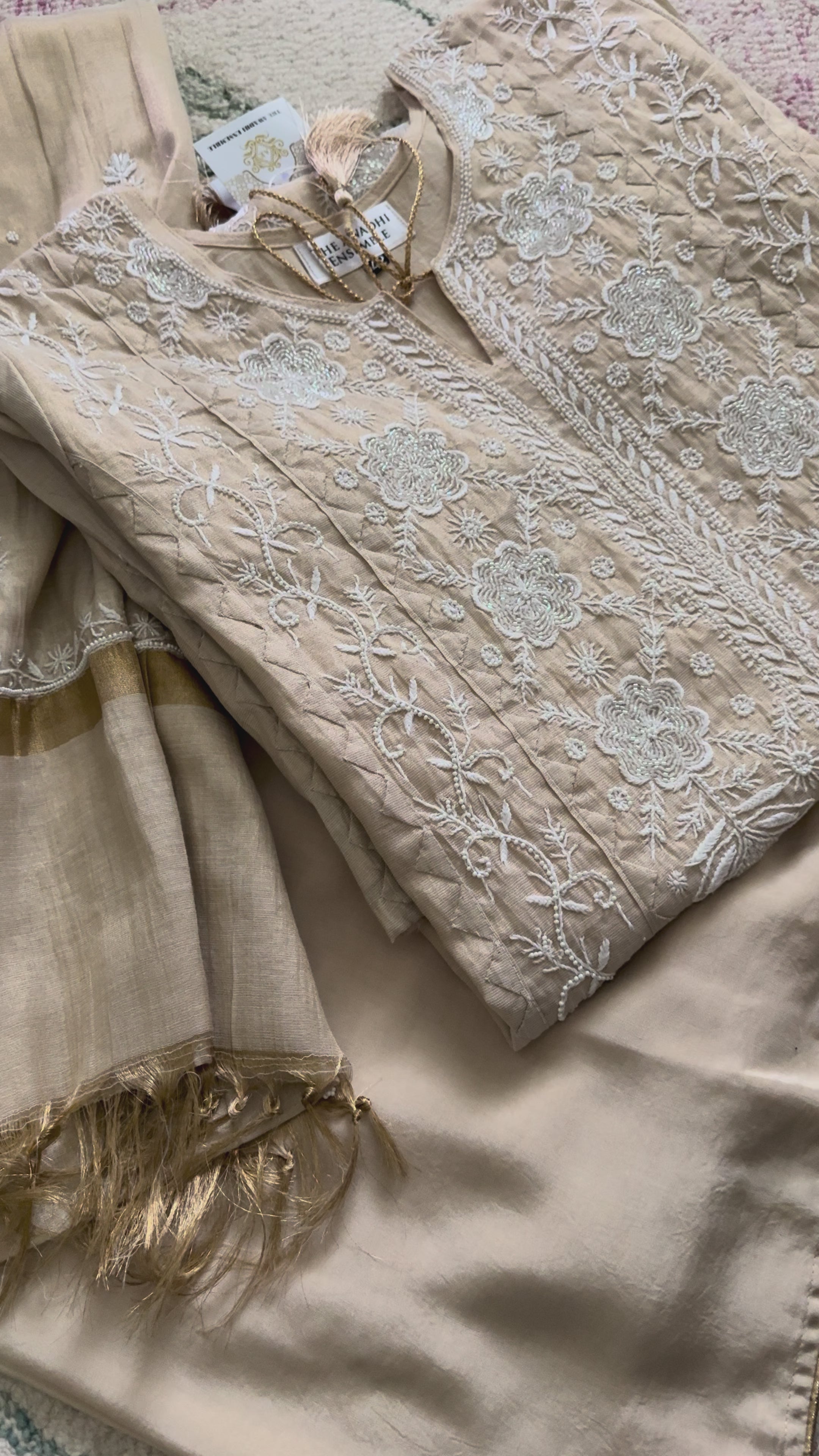 SAHAR: Tissue Silk Daraz Work Chikankari set