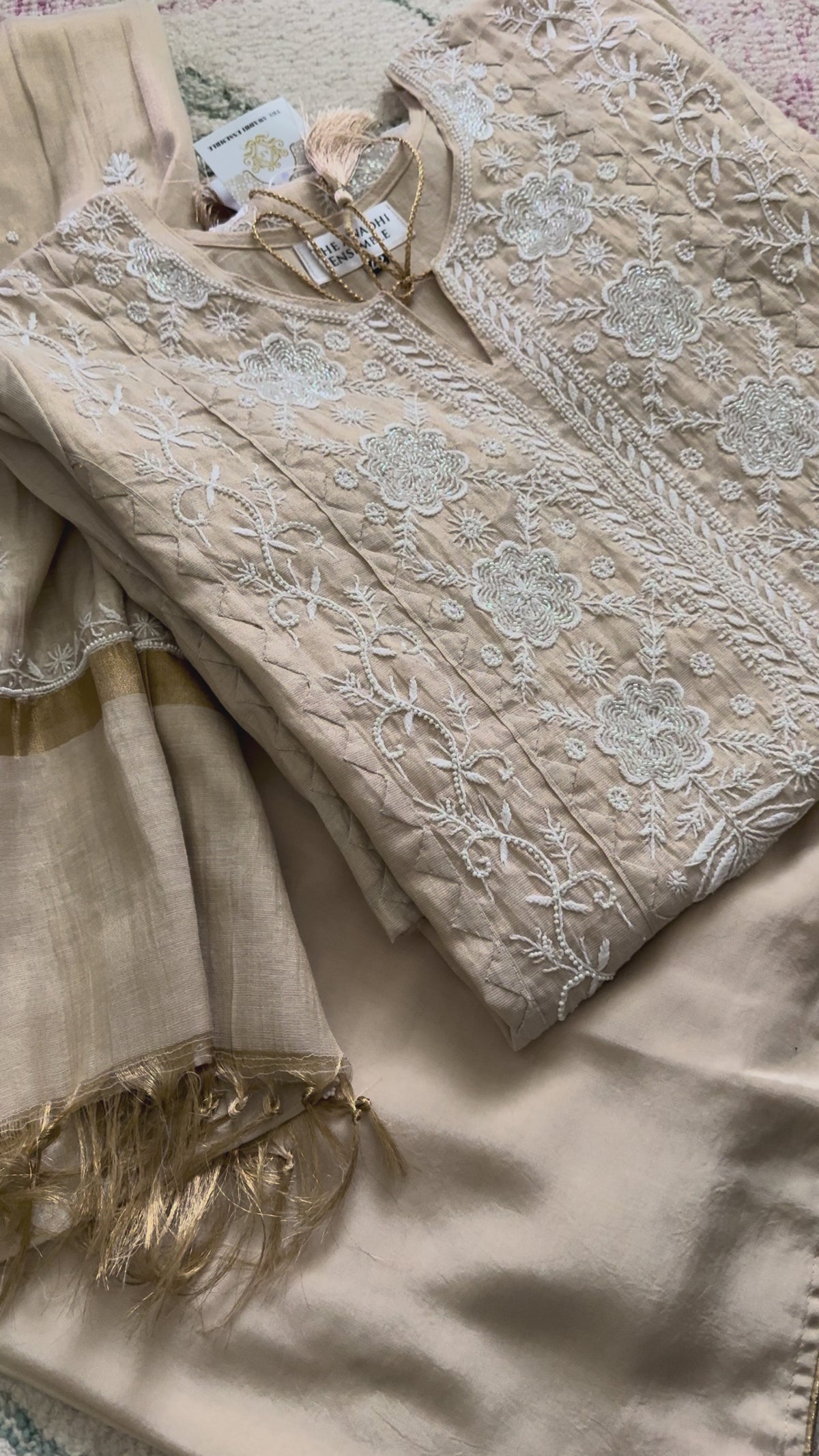 SAHAR: Tissue Silk Daraz Work Chikankari set